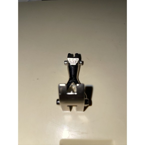 Authentic Bernina 419 Tailor Tack Presser Foot Old Style fits 730 830 801 900 - Picture 3 of 6